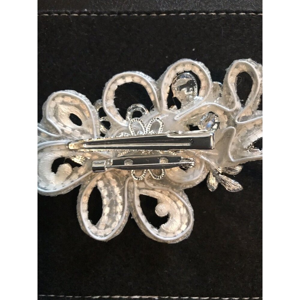 Vtg Bridal Hair Piece Brooch and Earring Set Silver Filigree Rhinestones 4.5"‎ - Picture 7 of 12